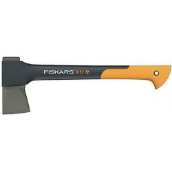 FISKARS sekera Handy X11 1075 štípací s plastovým pouzdrem